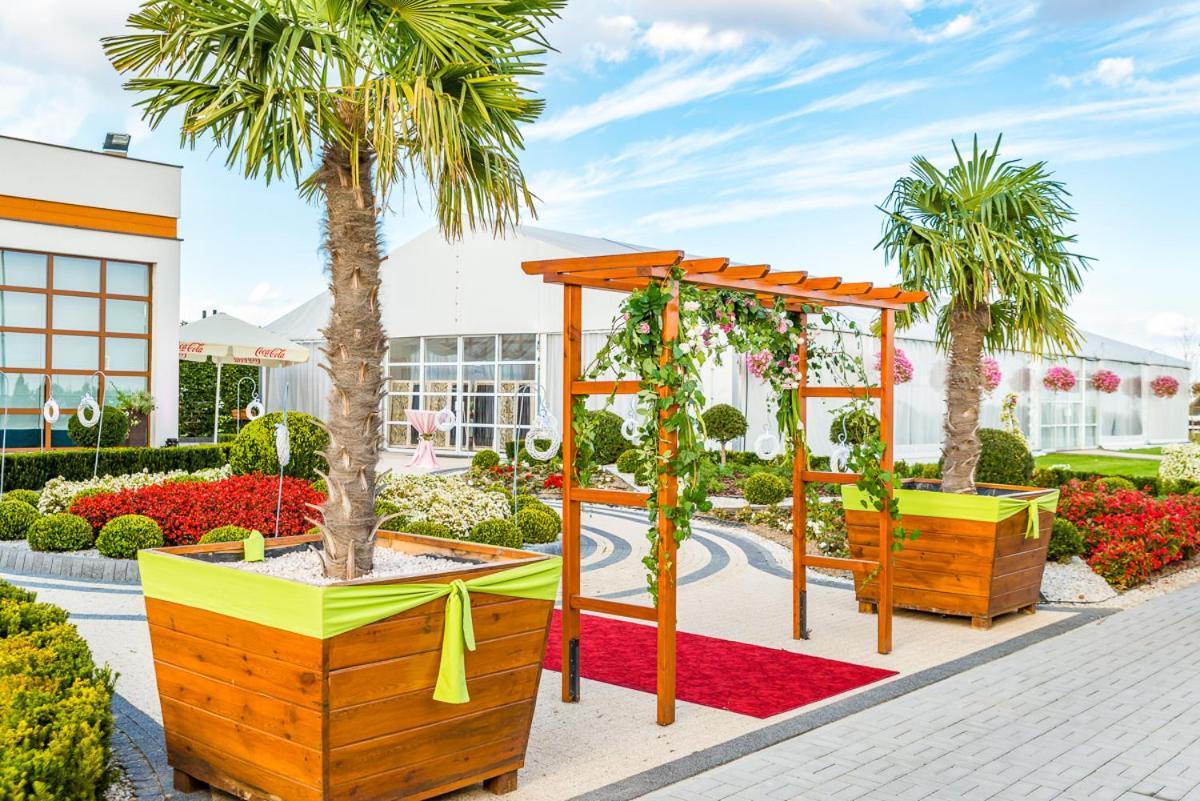 Hotel Kristoff Łaszków المظهر الخارجي الصورة