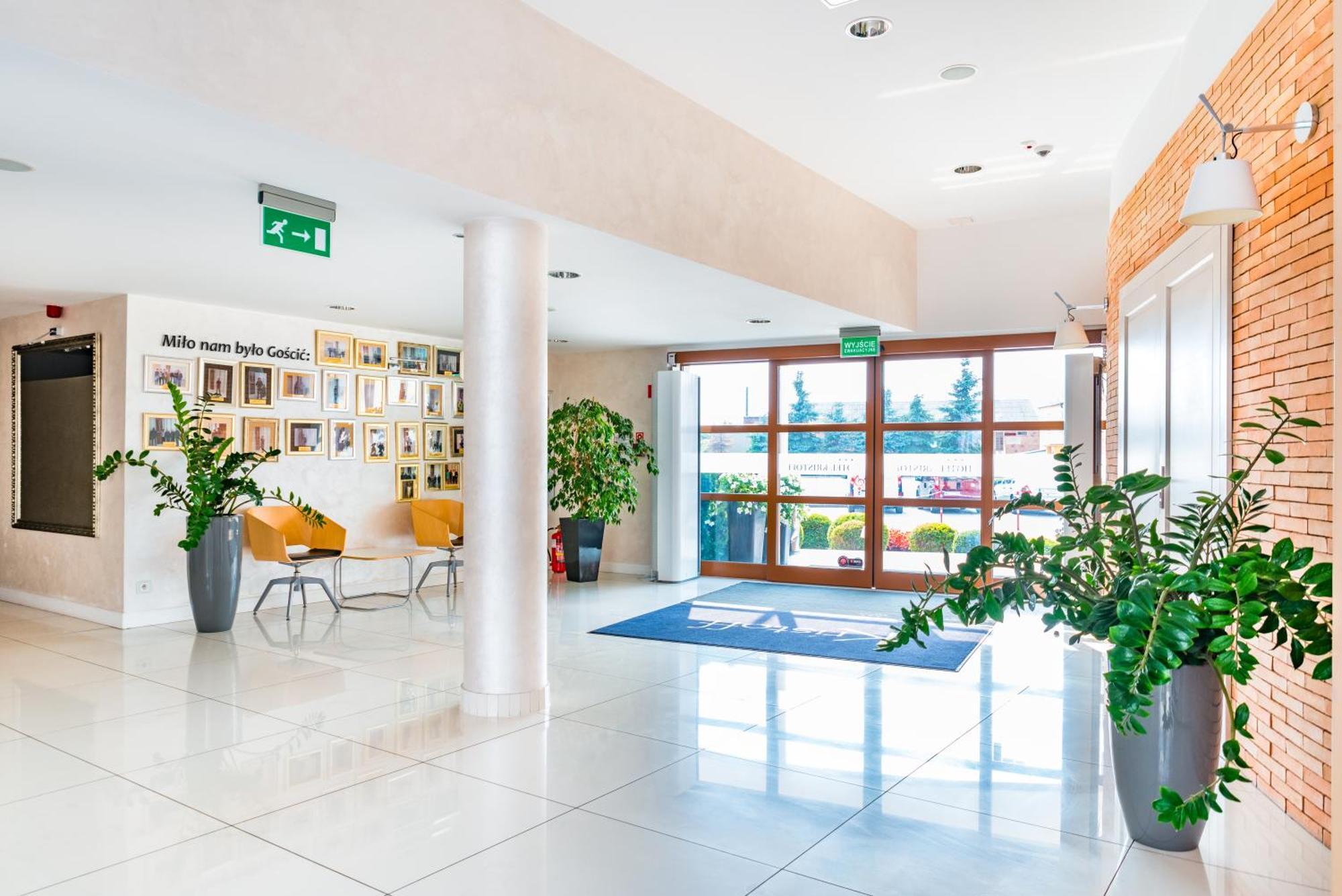 Hotel Kristoff Łaszków المظهر الخارجي الصورة